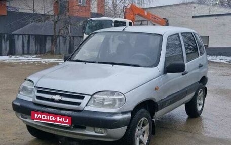 Chevrolet Niva I рестайлинг, 2005 год, 450 000 рублей, 2 фотография