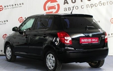 Skoda Fabia II, 2011 год, 589 000 рублей, 2 фотография