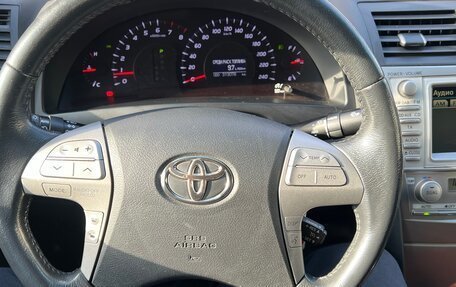 Toyota Camry, 2011 год, 1 170 000 рублей, 5 фотография