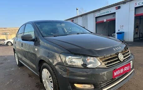 Volkswagen Polo VI (EU Market), 2017 год, 450 000 рублей, 2 фотография