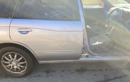 Nissan Avenir II, 2002 год, 330 000 рублей, 4 фотография