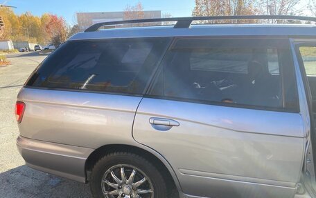 Nissan Avenir II, 2002 год, 330 000 рублей, 2 фотография