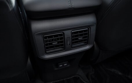 Toyota RAV4, 2025 год, 4 160 000 рублей, 14 фотография