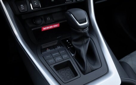 Toyota RAV4, 2025 год, 4 160 000 рублей, 15 фотография