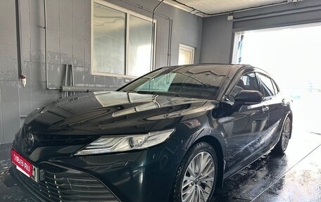 Toyota Camry, 2018 год, 3 350 000 рублей, 1 фотография