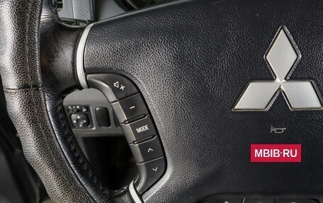 Mitsubishi Pajero IV, 2012 год, 2 649 000 рублей, 19 фотография