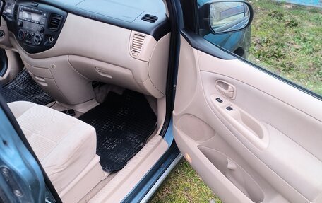 Mazda MPV II, 2004 год, 600 000 рублей, 5 фотография