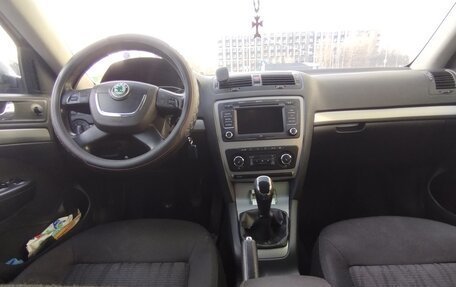 Skoda Octavia, 2011 год, 750 000 рублей, 7 фотография