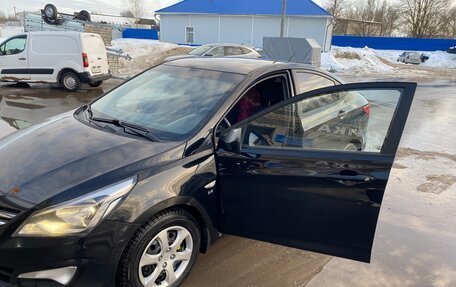 Hyundai Solaris II рестайлинг, 2016 год, 1 000 000 рублей, 5 фотография