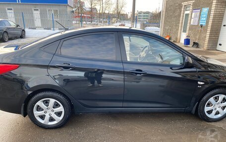 Hyundai Solaris II рестайлинг, 2016 год, 1 000 000 рублей, 4 фотография