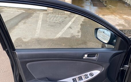 Hyundai Solaris II рестайлинг, 2016 год, 1 000 000 рублей, 9 фотография