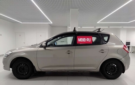 KIA cee'd I рестайлинг, 2010 год, 679 000 рублей, 12 фотография