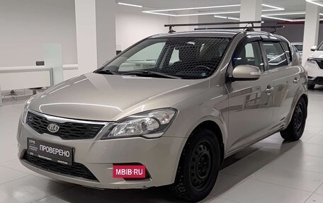 KIA cee'd I рестайлинг, 2010 год, 679 000 рублей, 5 фотография