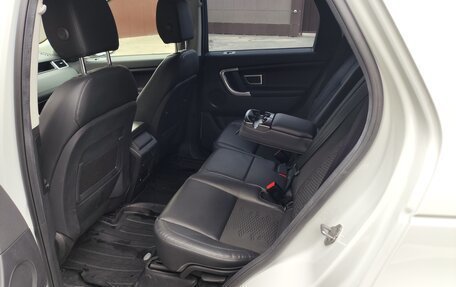 Land Rover Discovery Sport I рестайлинг, 2018 год, 2 750 000 рублей, 10 фотография