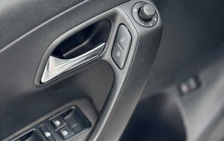 Volkswagen Polo VI (EU Market), 2018 год, 1 300 000 рублей, 32 фотография