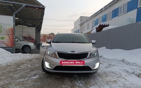 KIA Rio III рестайлинг, 2013 год, 950 000 рублей, 2 фотография
