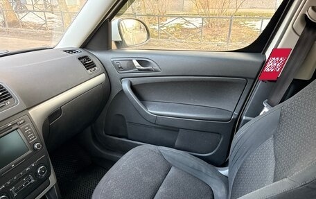 Skoda Yeti I рестайлинг, 2012 год, 500 000 рублей, 14 фотография