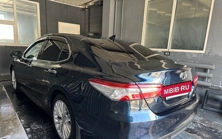 Toyota Camry, 2018 год, 3 350 000 рублей, 11 фотография