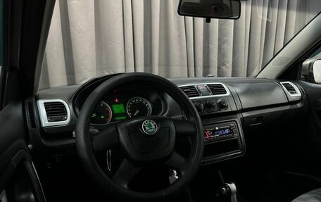 Skoda Fabia II, 2010 год, 719 888 рублей, 6 фотография