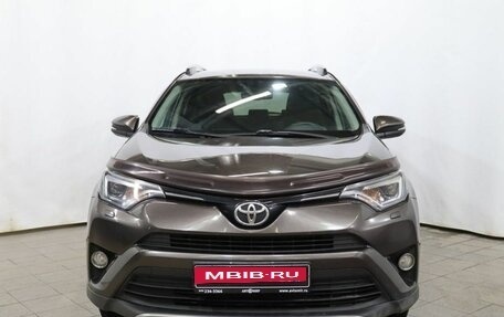 Toyota RAV4, 2018 год, 2 350 000 рублей, 2 фотография