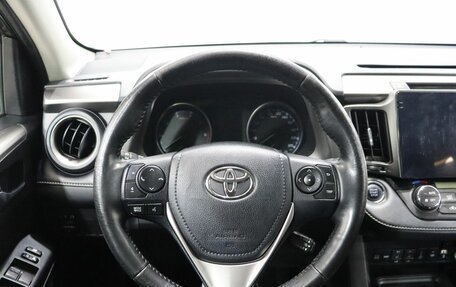 Toyota RAV4, 2018 год, 2 350 000 рублей, 14 фотография