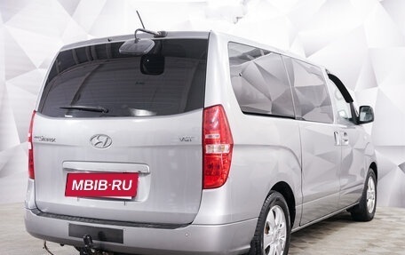 Hyundai Grand Starex Grand Starex I рестайлинг 2, 2018 год, 3 250 000 рублей, 3 фотография