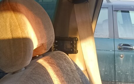 Nissan Patrol, 1998 год, 650 000 рублей, 15 фотография