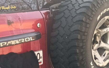 Nissan Patrol, 1998 год, 650 000 рублей, 19 фотография