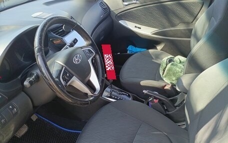 Hyundai Solaris II рестайлинг, 2012 год, 870 000 рублей, 7 фотография