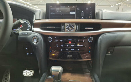 Lexus LX III, 2018 год, 8 300 000 рублей, 18 фотография