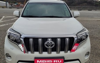 Toyota Land Cruiser Prado 150 рестайлинг 2, 2014 год, 3 100 000 рублей, 1 фотография