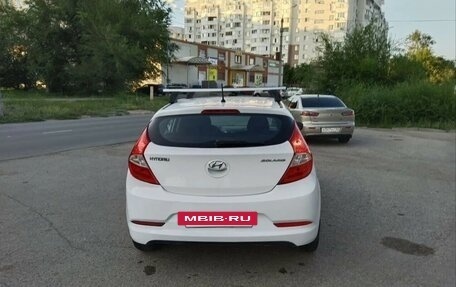Hyundai Solaris II рестайлинг, 2015 год, 700 000 рублей, 4 фотография