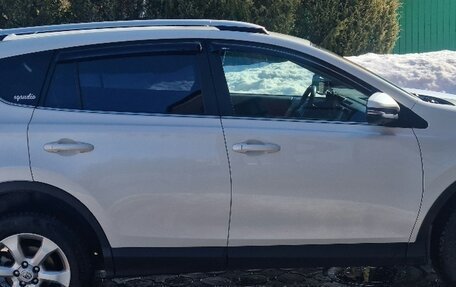 Toyota RAV4, 2018 год, 2 600 000 рублей, 3 фотография