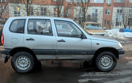 Chevrolet Niva I рестайлинг, 2005 год, 600 000 рублей, 5 фотография