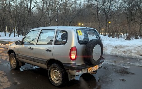 Chevrolet Niva I рестайлинг, 2005 год, 600 000 рублей, 3 фотография