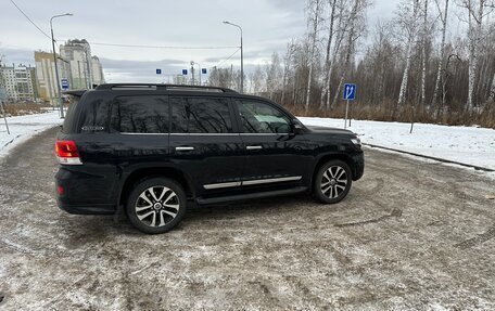 Toyota Land Cruiser 200, 2018 год, 7 500 000 рублей, 3 фотография