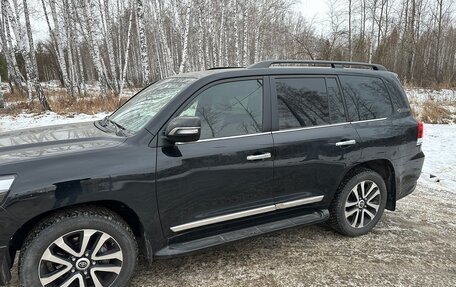Toyota Land Cruiser 200, 2018 год, 7 500 000 рублей, 4 фотография