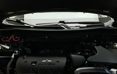 Mitsubishi Outlander III рестайлинг 3, 2018 год, 1 689 000 рублей, 5 фотография