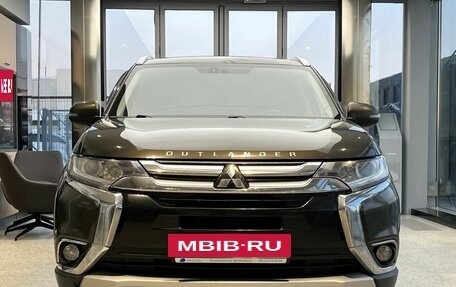 Mitsubishi Outlander III рестайлинг 3, 2018 год, 1 689 000 рублей, 2 фотография