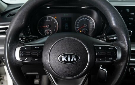 KIA K5, 2021 год, 1 740 000 рублей, 9 фотография