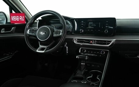 KIA K5, 2021 год, 1 740 000 рублей, 13 фотография