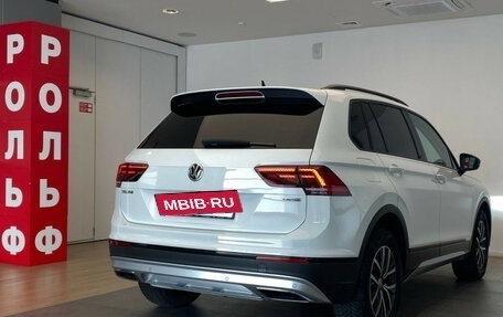 Volkswagen Tiguan II, 2019 год, 2 999 000 рублей, 4 фотография