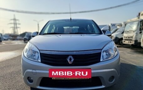 Renault Sandero I, 2014 год, 450 000 рублей, 2 фотография
