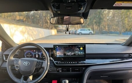 Toyota Camry, 2024 год, 3 600 000 рублей, 6 фотография