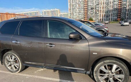 Nissan Pathfinder, 2015 год, 1 630 000 рублей, 11 фотография