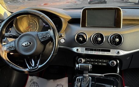 KIA Stinger I, 2018 год, 2 350 000 рублей, 15 фотография