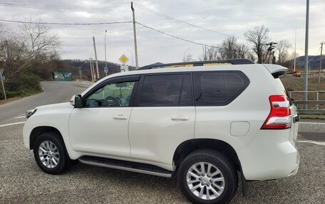 Toyota Land Cruiser Prado 150 рестайлинг 2, 2014 год, 3 100 000 рублей, 3 фотография