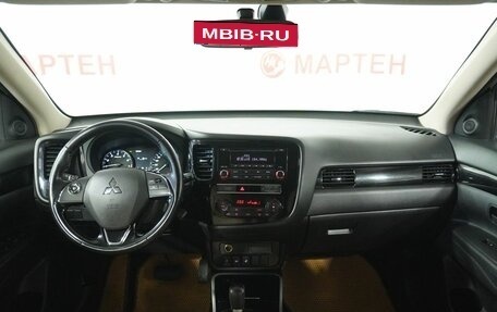 Mitsubishi Outlander III рестайлинг 3, 2019 год, 2 048 000 рублей, 15 фотография