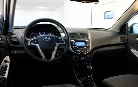 Hyundai Solaris II рестайлинг, 2014 год, 949 000 рублей, 11 фотография