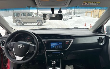 Toyota Auris II, 2013 год, 1 050 000 рублей, 5 фотография